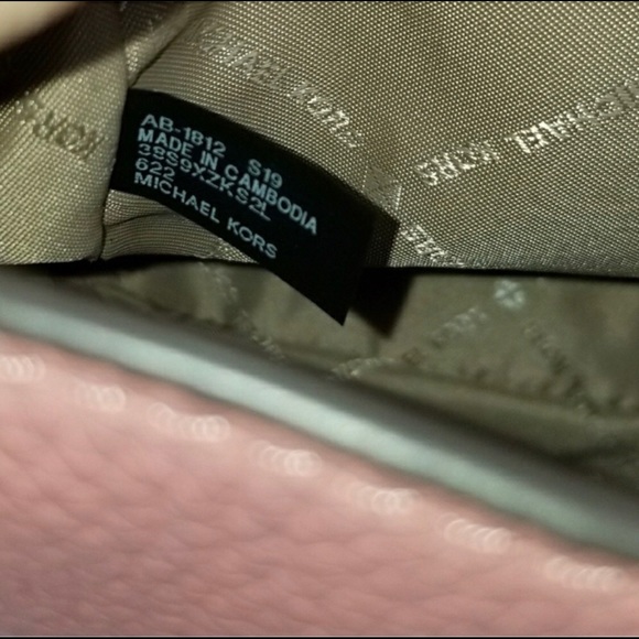 Michael Kors Bristol bag/oversized wallet/wristlet - Picture 6 of 8